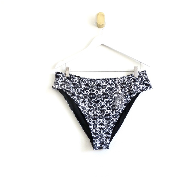 NEW! Kenny Flowers The Pedregal Black Banded Sporty Bikini Bottom SZ M, XL - Picture 8 of 12